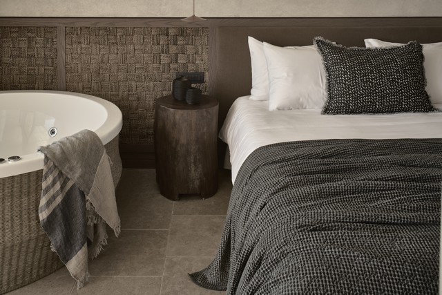 Honeymoon Private Pool Suites