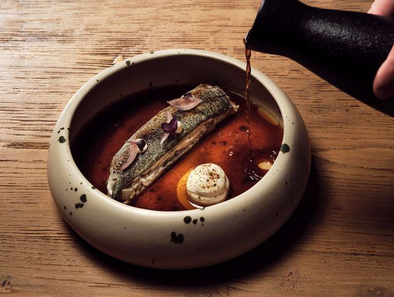 Flow Restaurant 01
